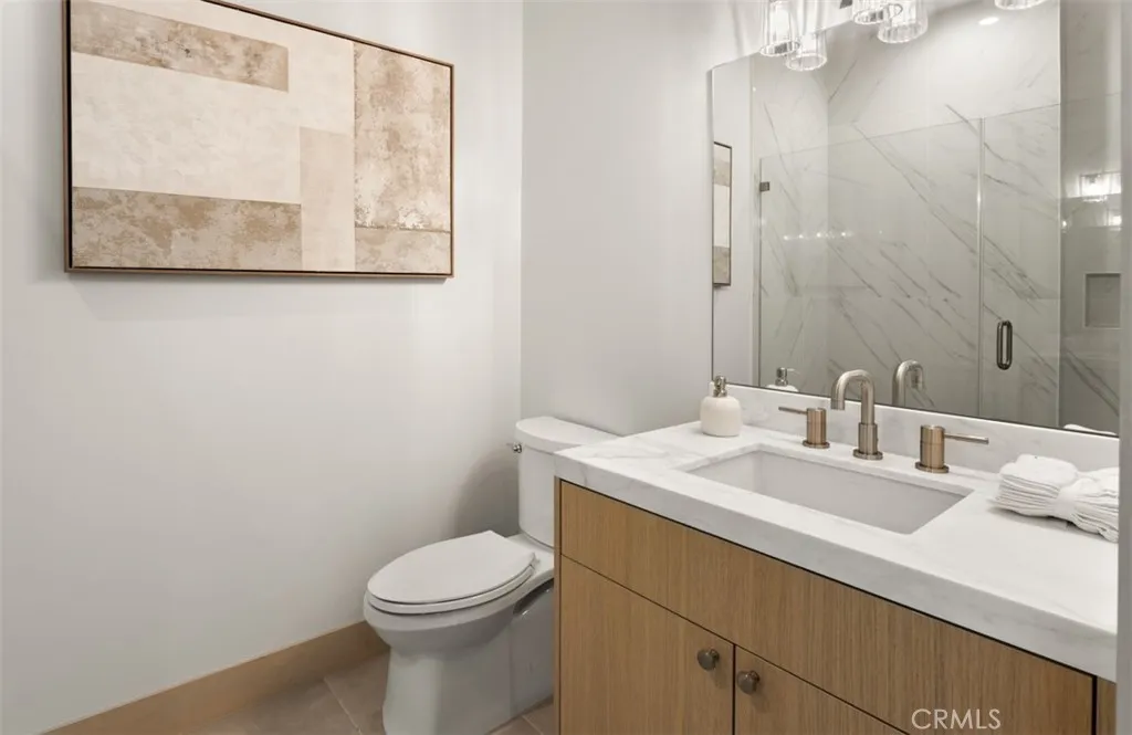 1210 Kings Rd, Newport Beach, California 92663 home-pic-42